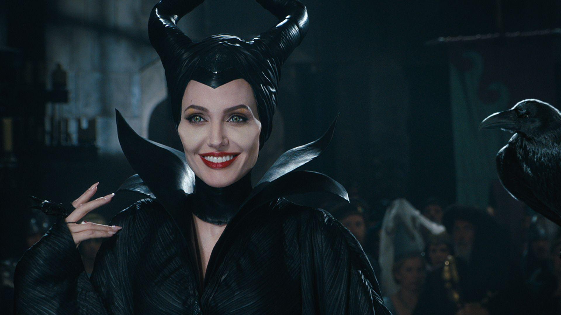 Maleficent vs Sleeping Beauty